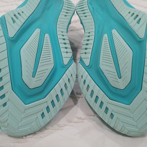 ASICS Novablast 5 Men's Size 12 Excellent Condition - Picture 13 of 14